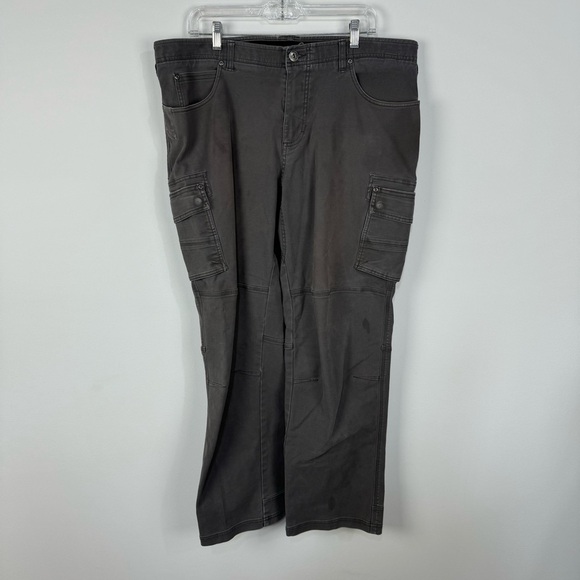 Cabela's Classic Fit Gray Grey Work Cargo Pants - Picture 1 of 6